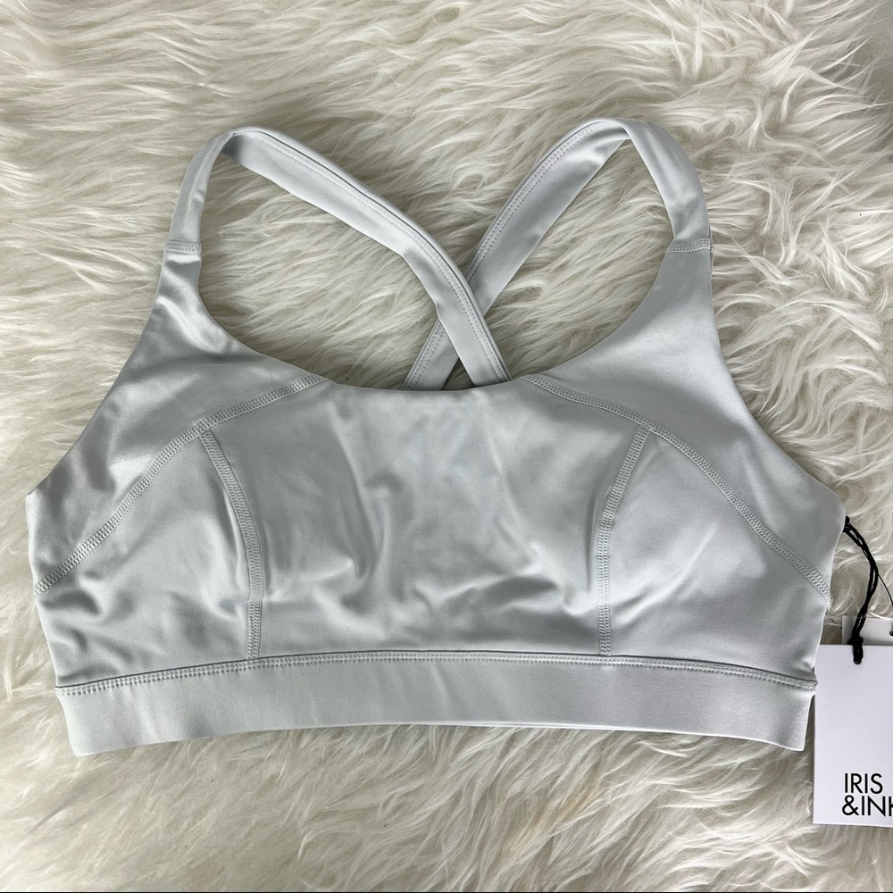 New Iris & Ink Athletic Sports Bra Silver Size Medium